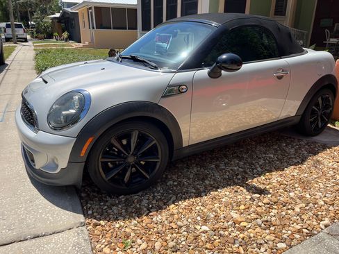 Used 2013 MINI Cooper Roadster S image 10