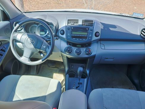 Used 2011 Toyota RAV4 4WD w/ Base L4 Extra Value Pkg image 10