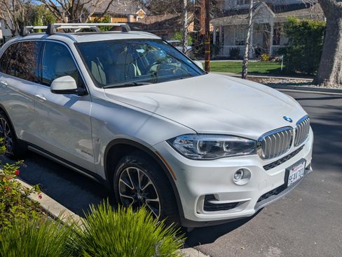 Used 2017 BMW X5 xDrive40e image 2