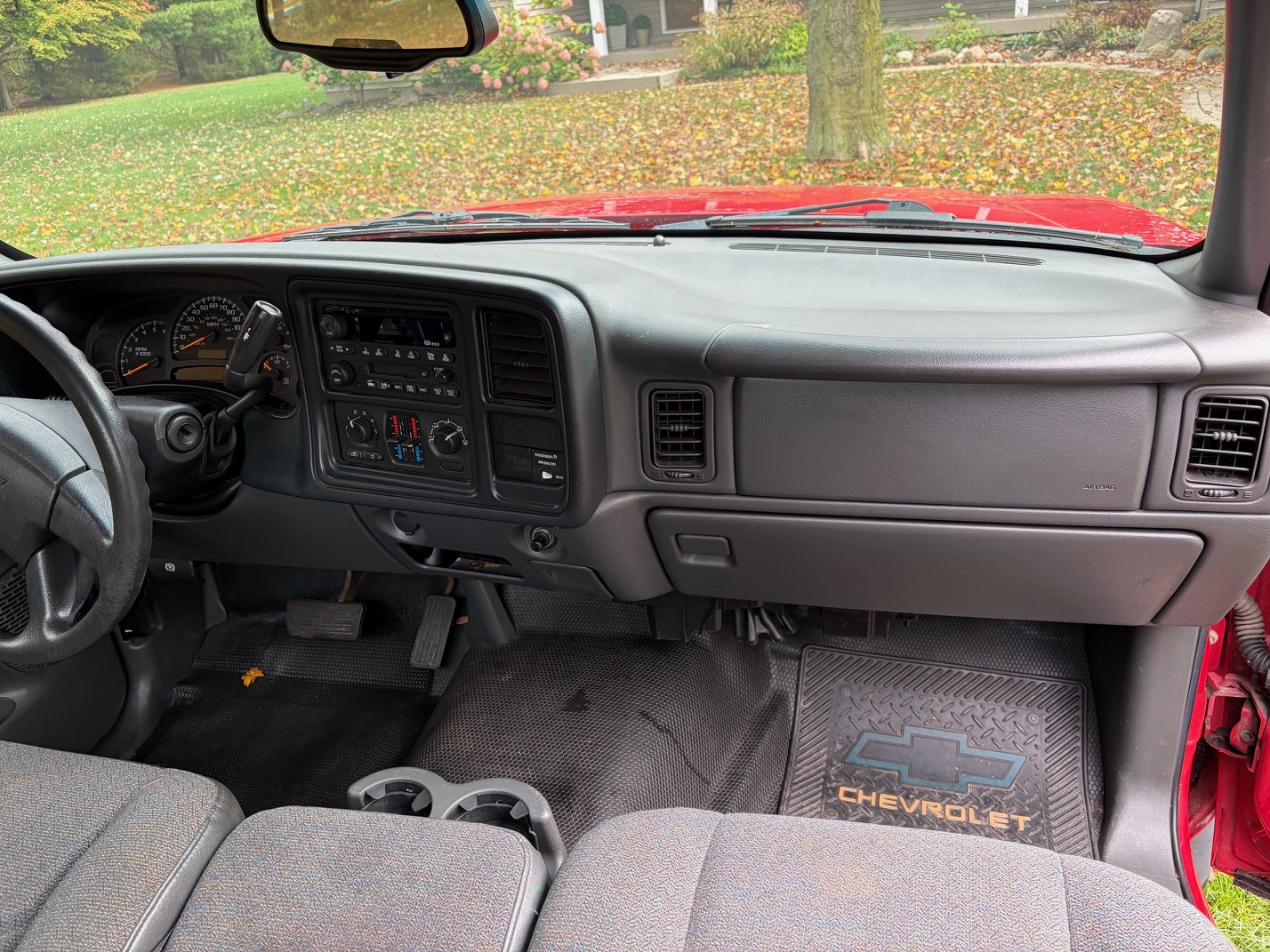 Used 2003 Chevrolet Silverado 1500 W/T RWD image 10