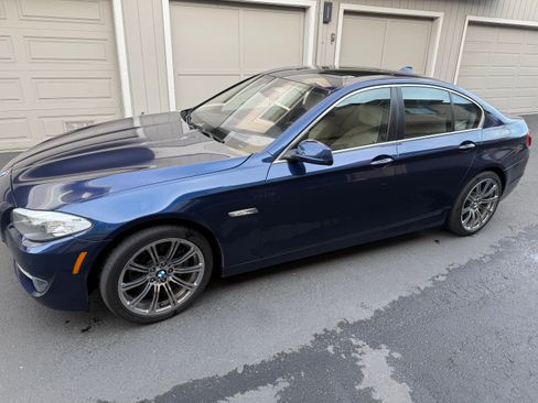 Used 2013 BMW 528i 528i Sedan 4D image 4
