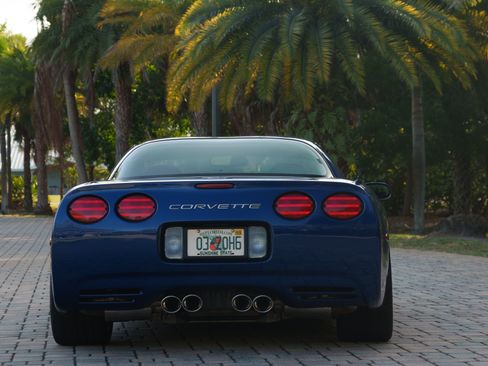 Used 2003 Chevrolet Corvette Z06 w/ Memory Package, 3 Drivers RWD image 8