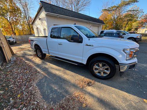 Used 2020 Ford F150 XLT w/ Equipment Group 302A Luxury image 6