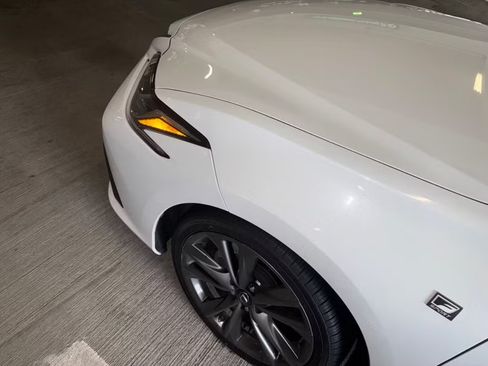 Used 2019 Lexus ES 350 F Sport image 2