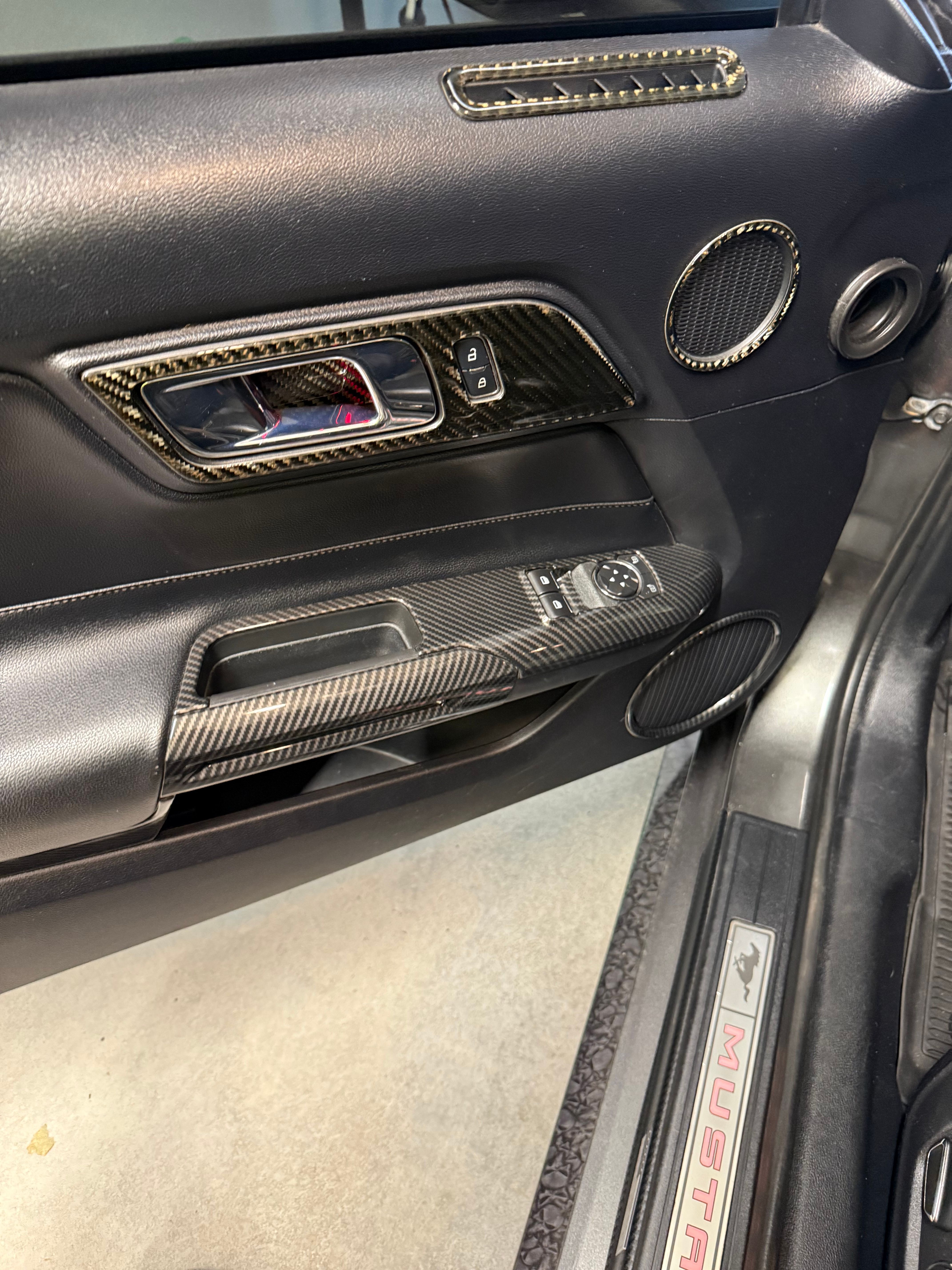 Used 2016 Ford Mustang GT Premium RWD image 15