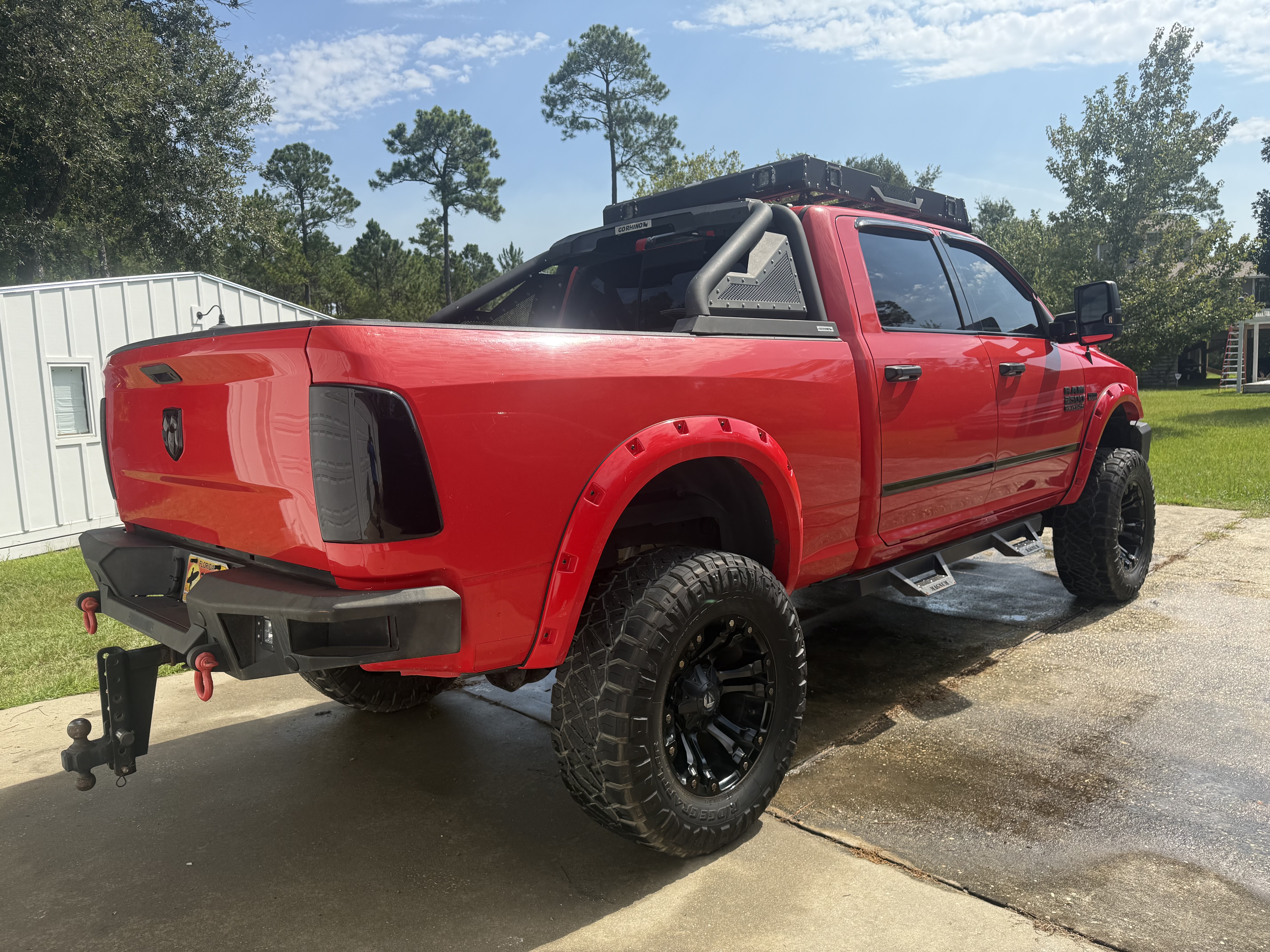 Used 2010 Dodge Ram 2500 Truck SLT AWD/4WD image 2