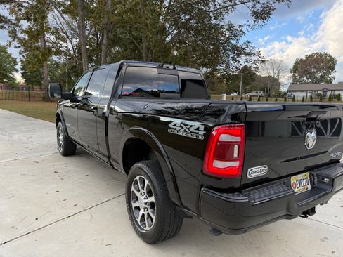 Used 2024 RAM 2500 Limited w/ Towing Technology Group image 8