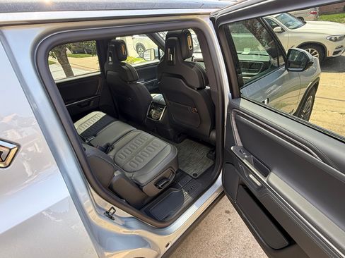 Used 2026 Rivian R1S Adventure AWD/4WD image 15