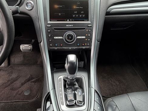 Used 2016 Ford Fusion Energi Titanium FWD image 12
