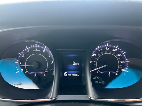 Used 2015 Toyota Avalon XLE image 25