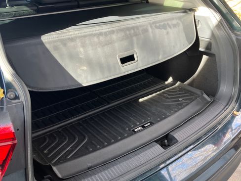 Used 2019 Volkswagen Tiguan SE image 19