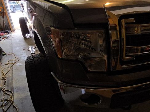 Used 2013 Ford F150 XLT image 2