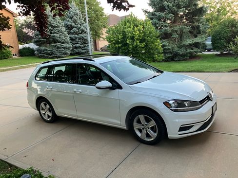 Used 2018 Volkswagen Golf SE FWD image 6