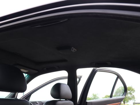 Used 2000 BMW M5 RWD image 16