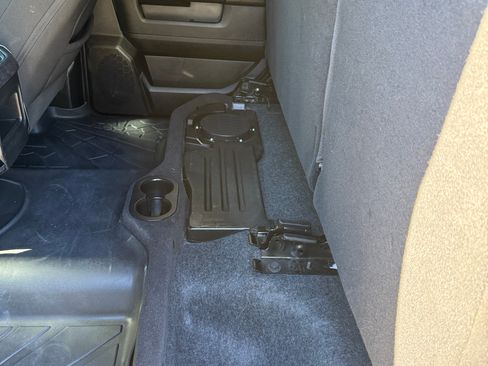 Used 2024 RAM 3500 Big Horn w/ Sport Appearance Package image 25