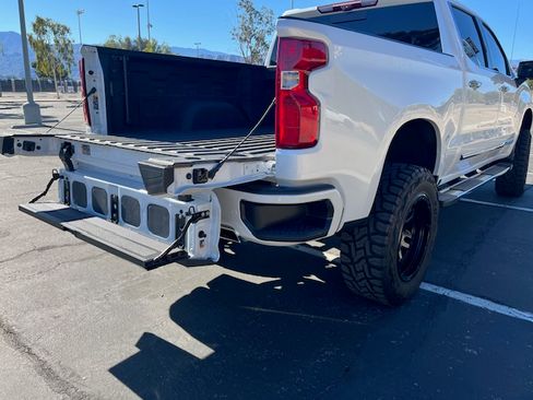 Used 2023 Chevrolet Silverado 1500 High Country w/ High Country Premium Package image 15