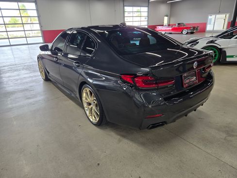 Used 2023 BMW M550i xDrive w/ Executive Package image 2