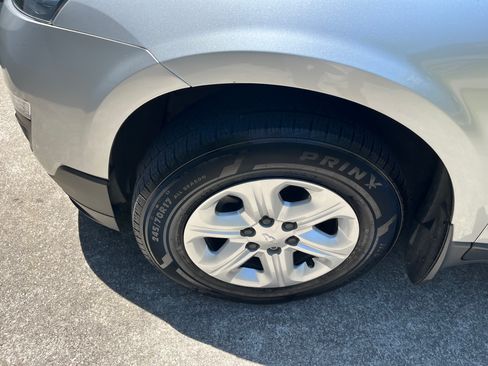 Used 2014 Chevrolet Traverse LS AWD/4WD image 12