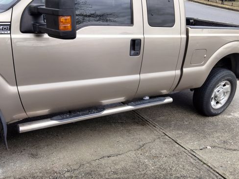 Used 2011 Ford F250 XLT image 1