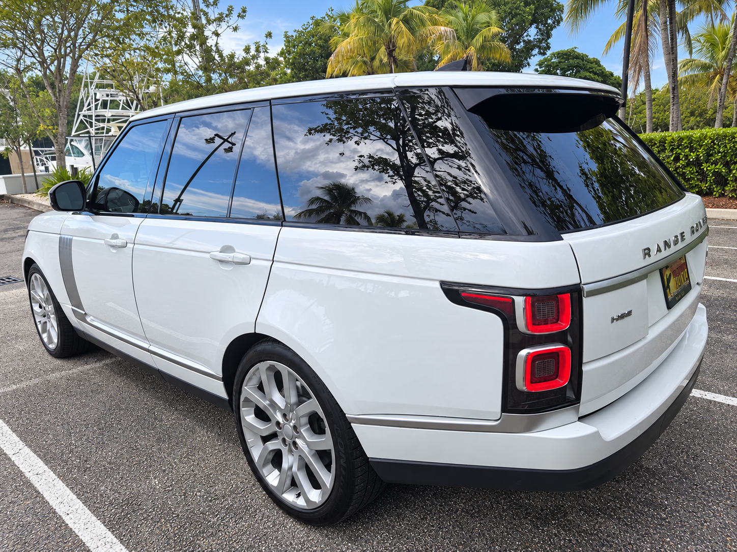 Used 2019 Land Rover Range Rover HSE AWD/4WD image 13