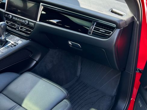 Used 2021 Porsche Macan S image 8