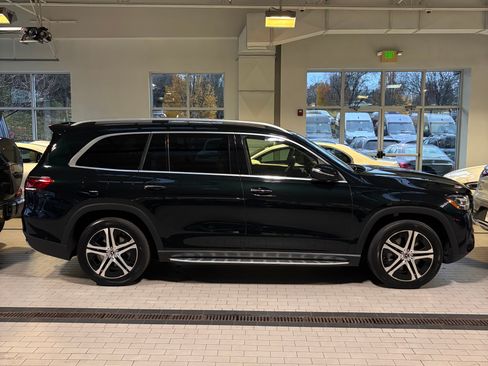 Used 2020 Mercedes-Benz GLS 450 4MATIC image 4