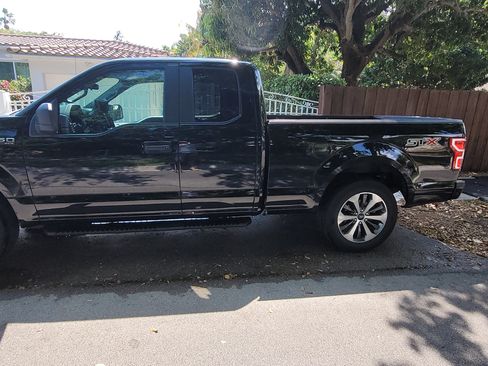 Used 2020 Ford F150 XL w/ Equipment Group 101A Mid image 1