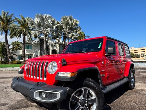 Used 2020 Jeep Wrangler Unlimited Sahara image 16
