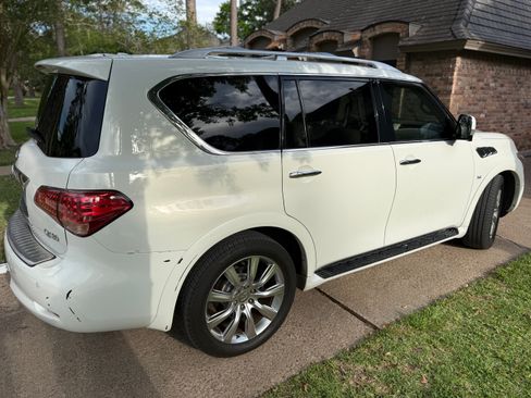 Used 2014 INFINITI QX80 2WD w/ Deluxe Touring Package image 20