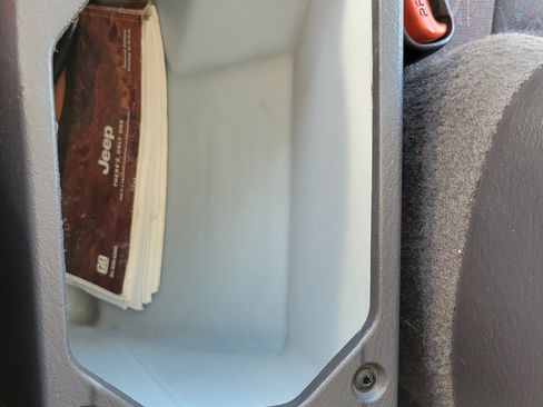 Used 2001 Jeep Wrangler Sport image 22