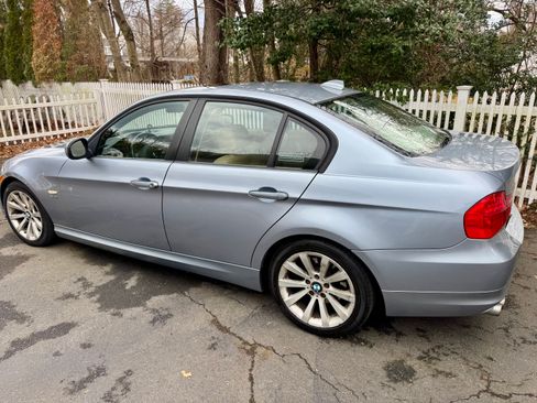 Used 2011 BMW 328i xDrive 328i xDrive Sedan 4D image 10
