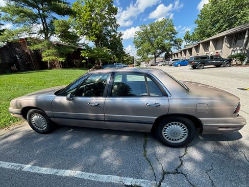 Used 1999 Buick Le Sabre Custom w/ Headliner Lighting Pkg FWD image 5