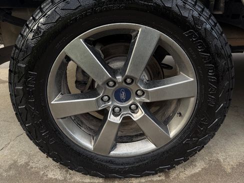 Used 2016 Ford F150 Lariat w/ Equipment Group 502A Luxury image 21