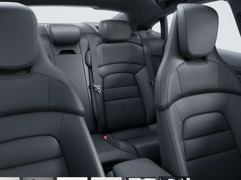 Used 2022 Porsche Taycan image 18