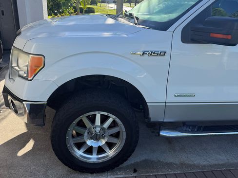 Used 2012 Ford F150 XLT w/ XLT Chrome Pkg image 5