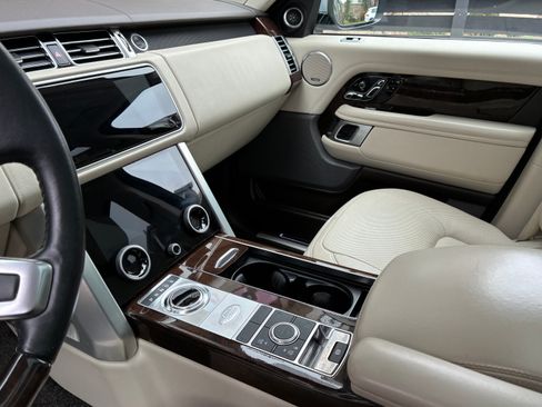 Used 2020 Land Rover Range Rover Long Wheelbase HSE image 14