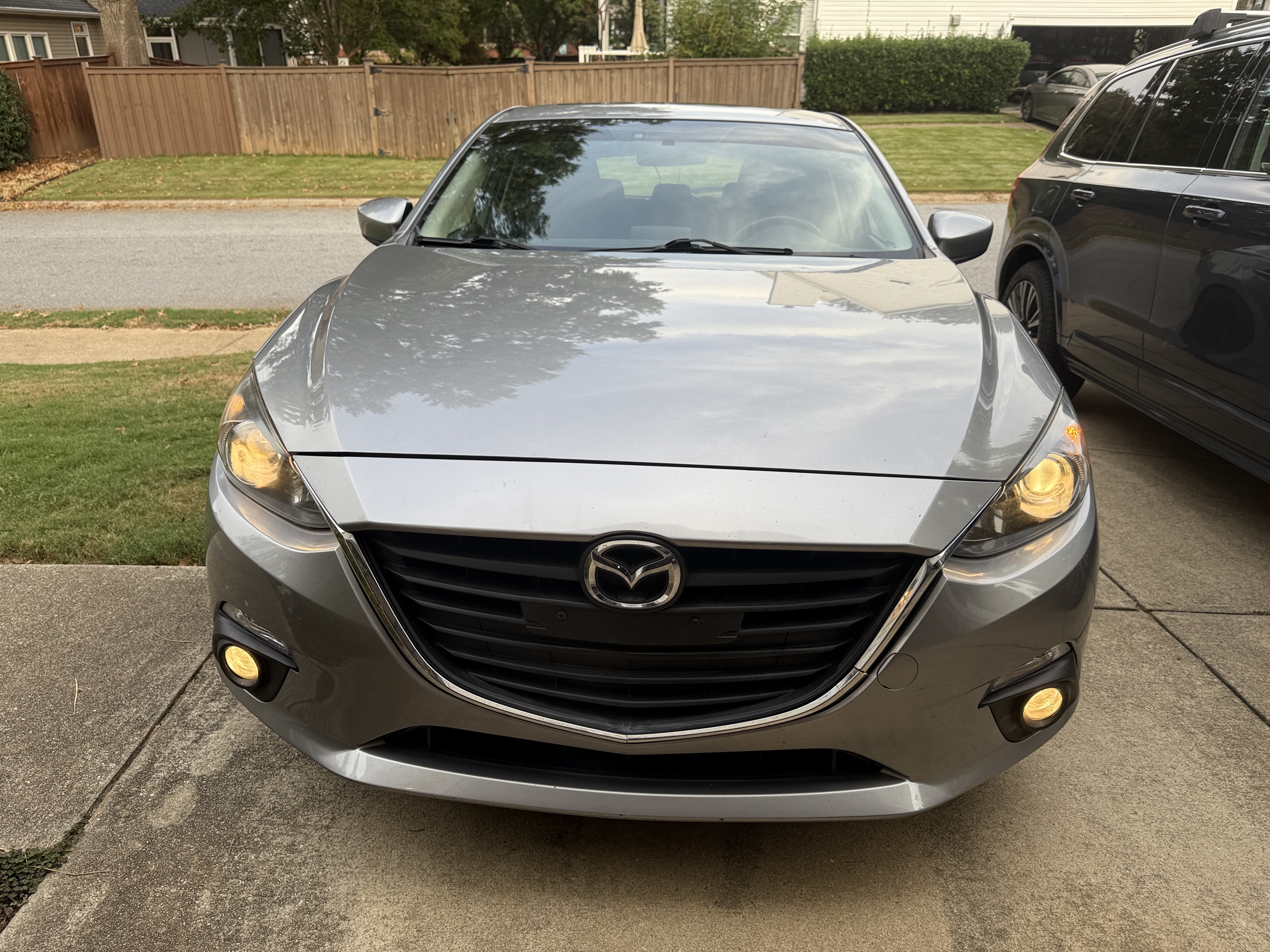 Used 2016 MAZDA MAZDA3 i Touring FWD image 1
