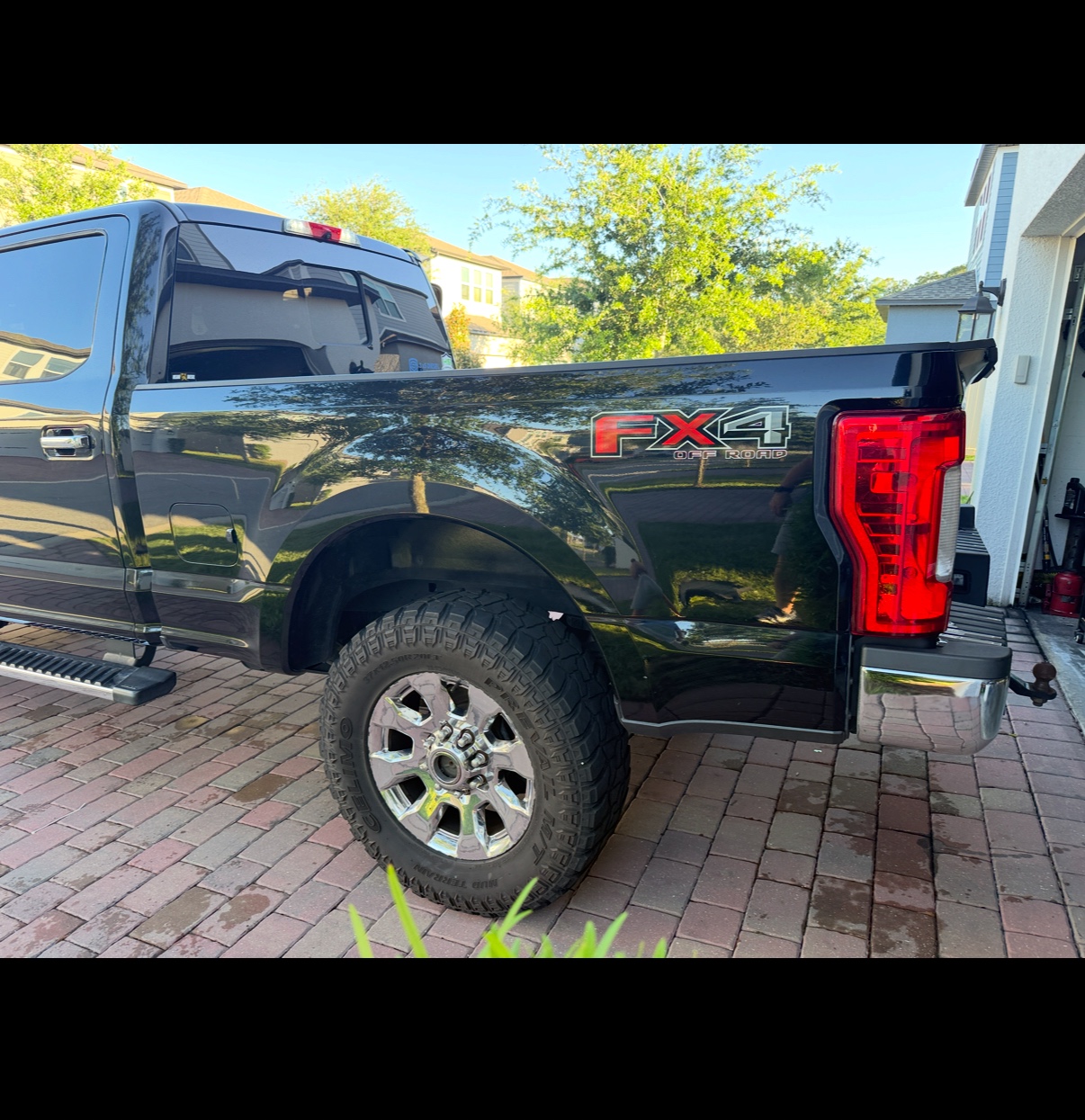 Used 2017 Ford F250 Lariat w/ Chrome Package AWD/4WD image 2