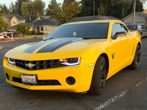 Used 2012 Chevrolet Camaro LS image 9