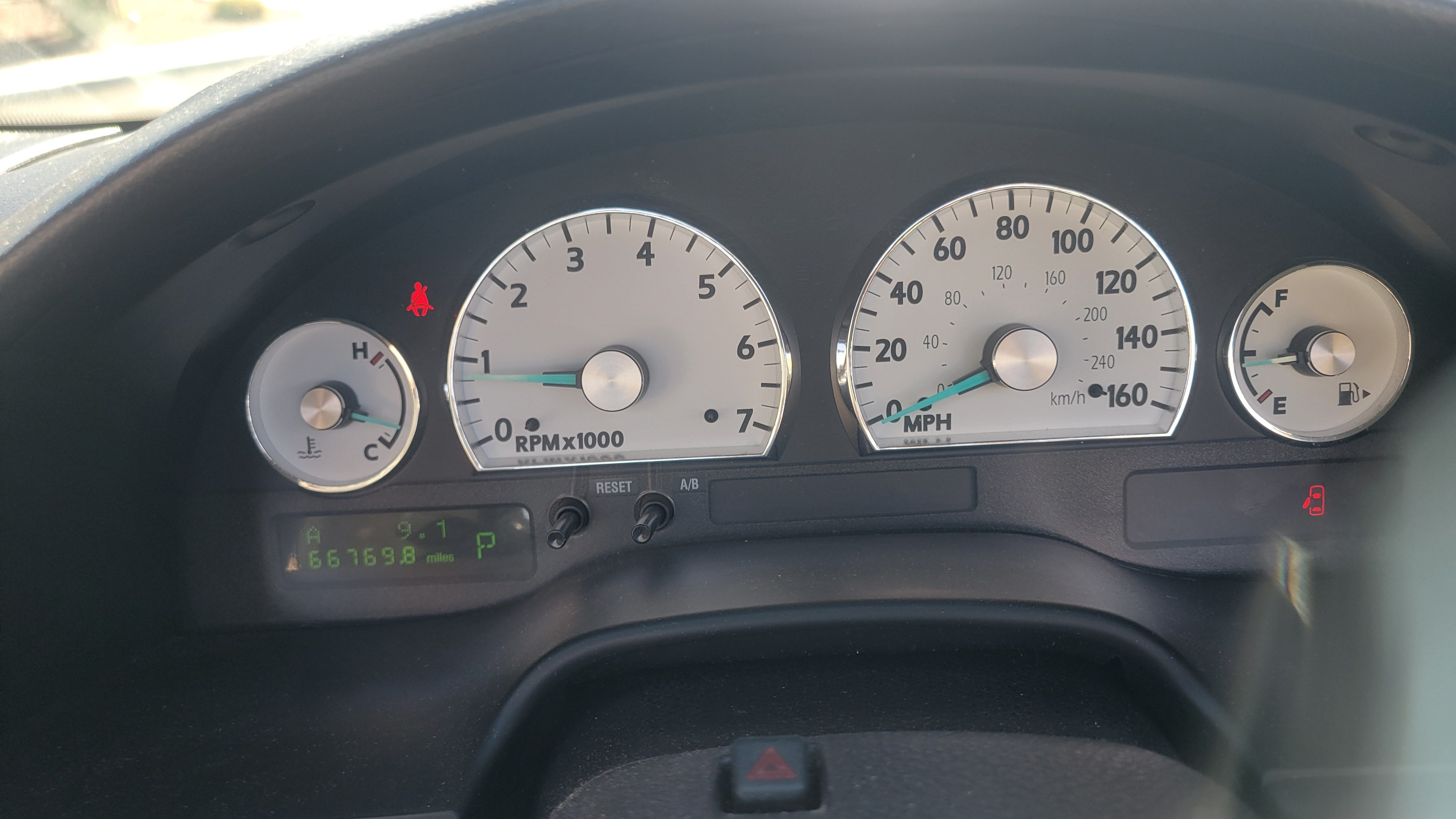 Used 2004 Ford Thunderbird RWD image 19