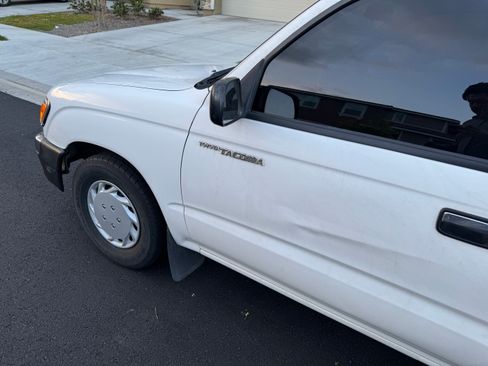 Used 1999 Toyota Tacoma 2WD Regular Cab image 5