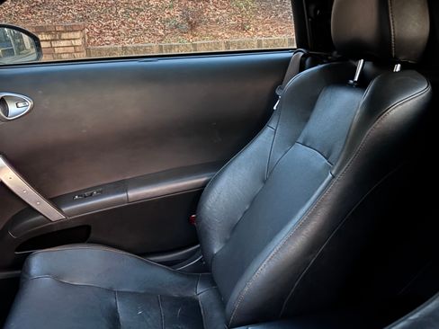 Used 2005 Nissan 350Z Touring image 13