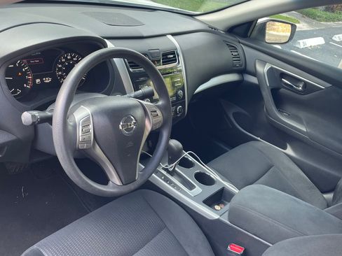 Used 2015 Nissan Altima 2.5 S w/ Power Driver Seat Package image 5