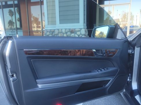 Used 2013 Mercedes-Benz E 350 E 350 Coupe 2D image 21