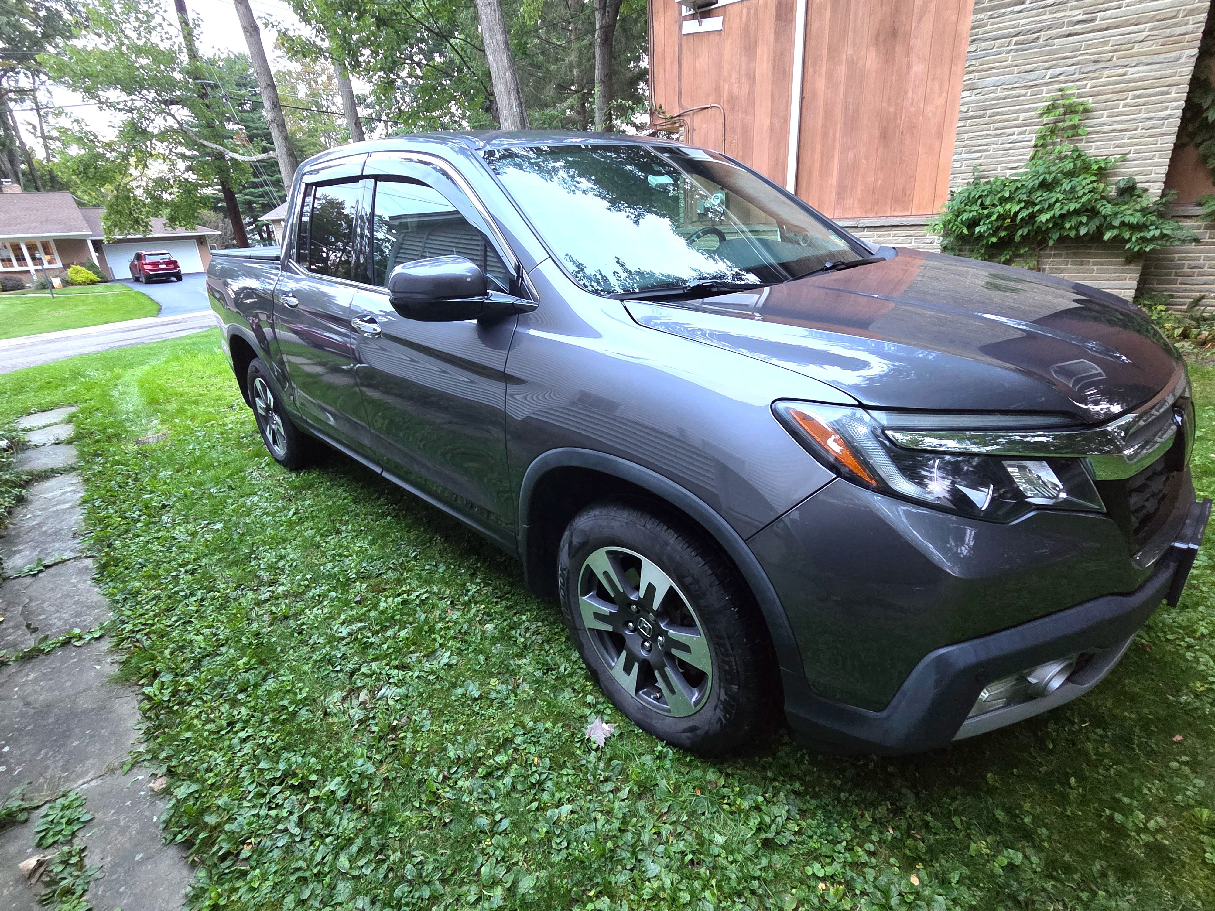 Used 2017 Honda Ridgeline RTL-E image 1