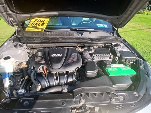 Used 2013 Kia Optima LX image 9