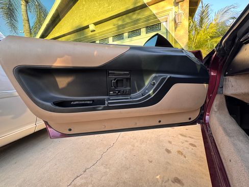 Used 1994 Chevrolet Corvette Coupe image 9