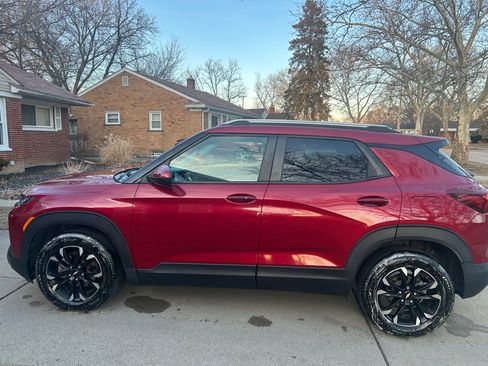 Used 2021 Chevrolet TrailBlazer LT image 8