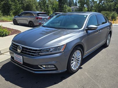 Used 2016 Volkswagen Passat 1.8T SE w/ Lighting Package (P06)