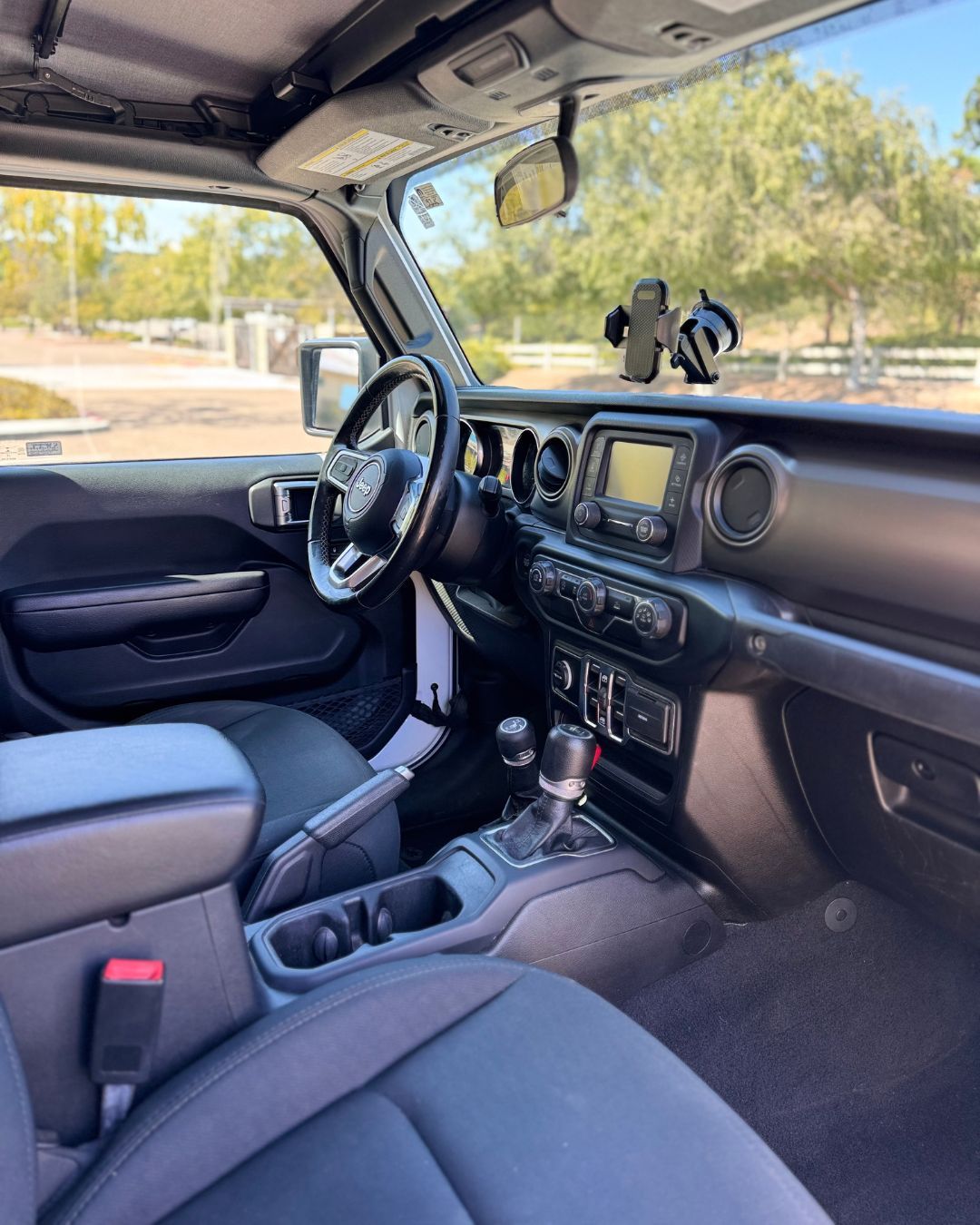 Used 2020 Jeep Gladiator Sport w/ Quick Order Package 24S AWD/4WD image 5